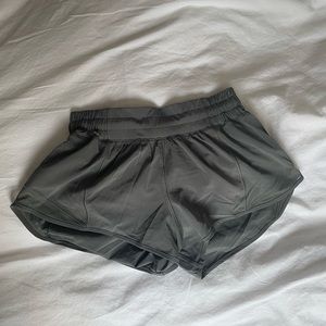 Lululemon hotty hot low rise shorts
